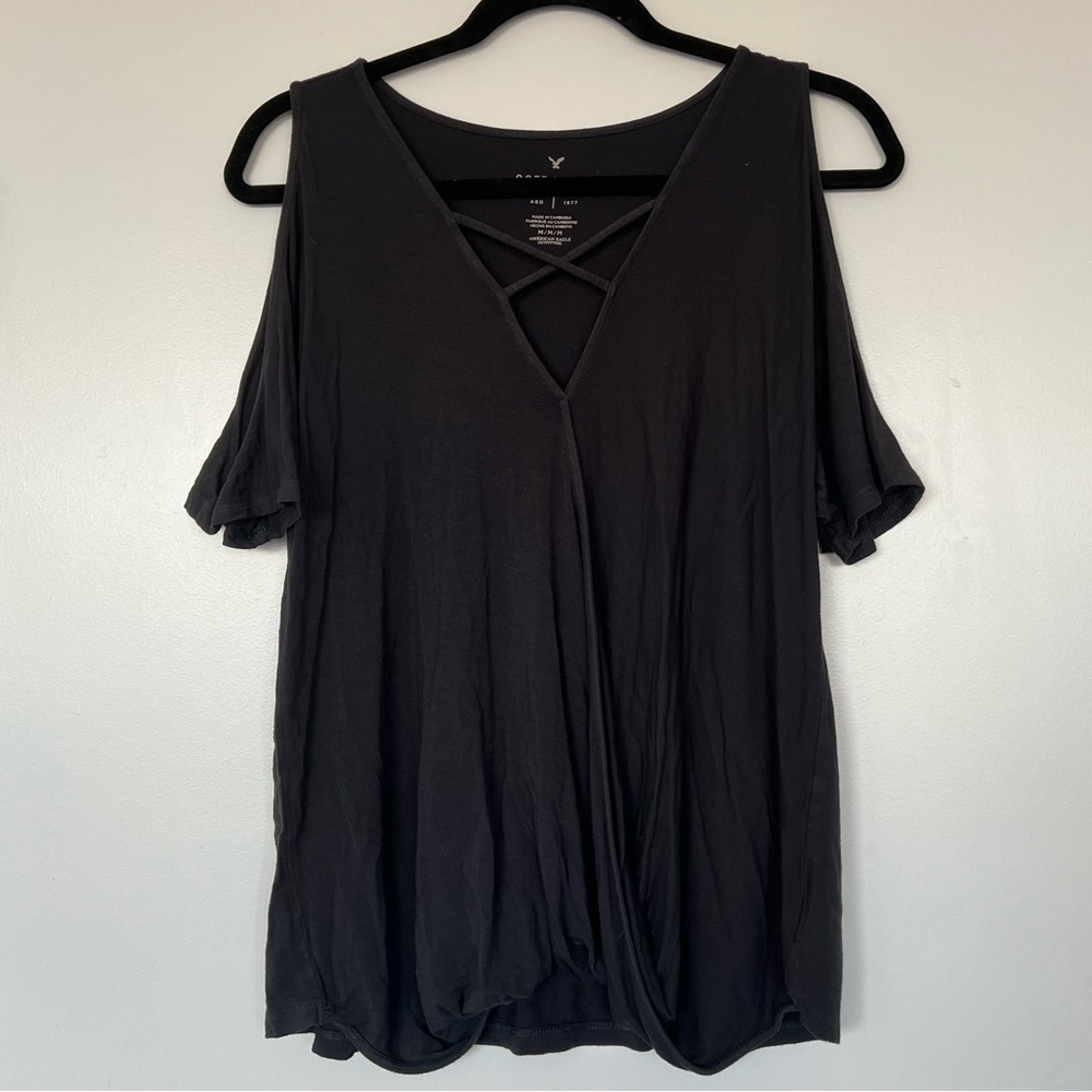 Women’s American Eagle Outfitters Dark Grey Cold Shoulder Cross Top M